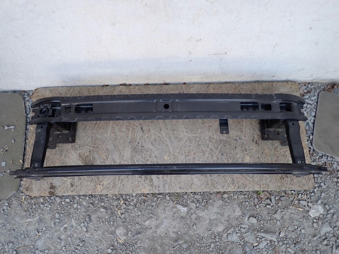 sider pillar of a bumper front VW PASSAT B8 LIFT 3G0807931