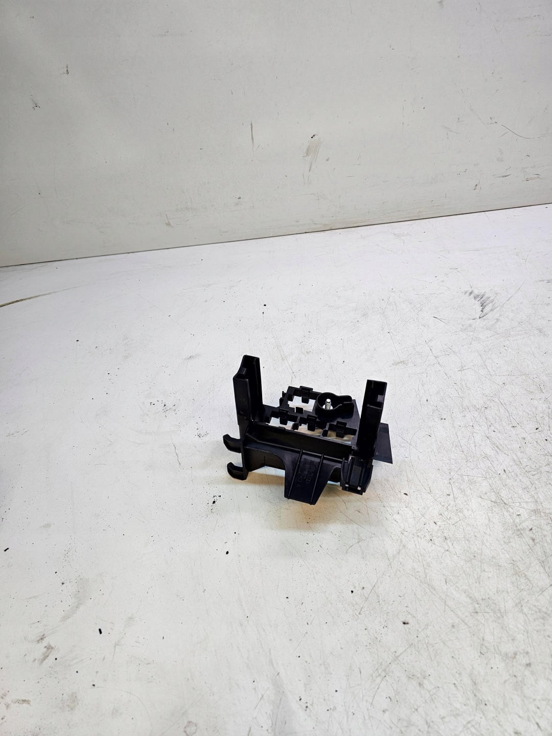 bracket holder STEROWNIKA AUDI A4 A5 A6 Q5 8K1937503A