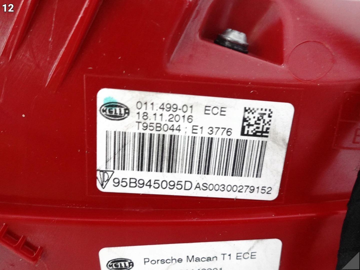 PORSCHE MACAN 95B 14-18 light LED W fender left rear part EU 95B945095D