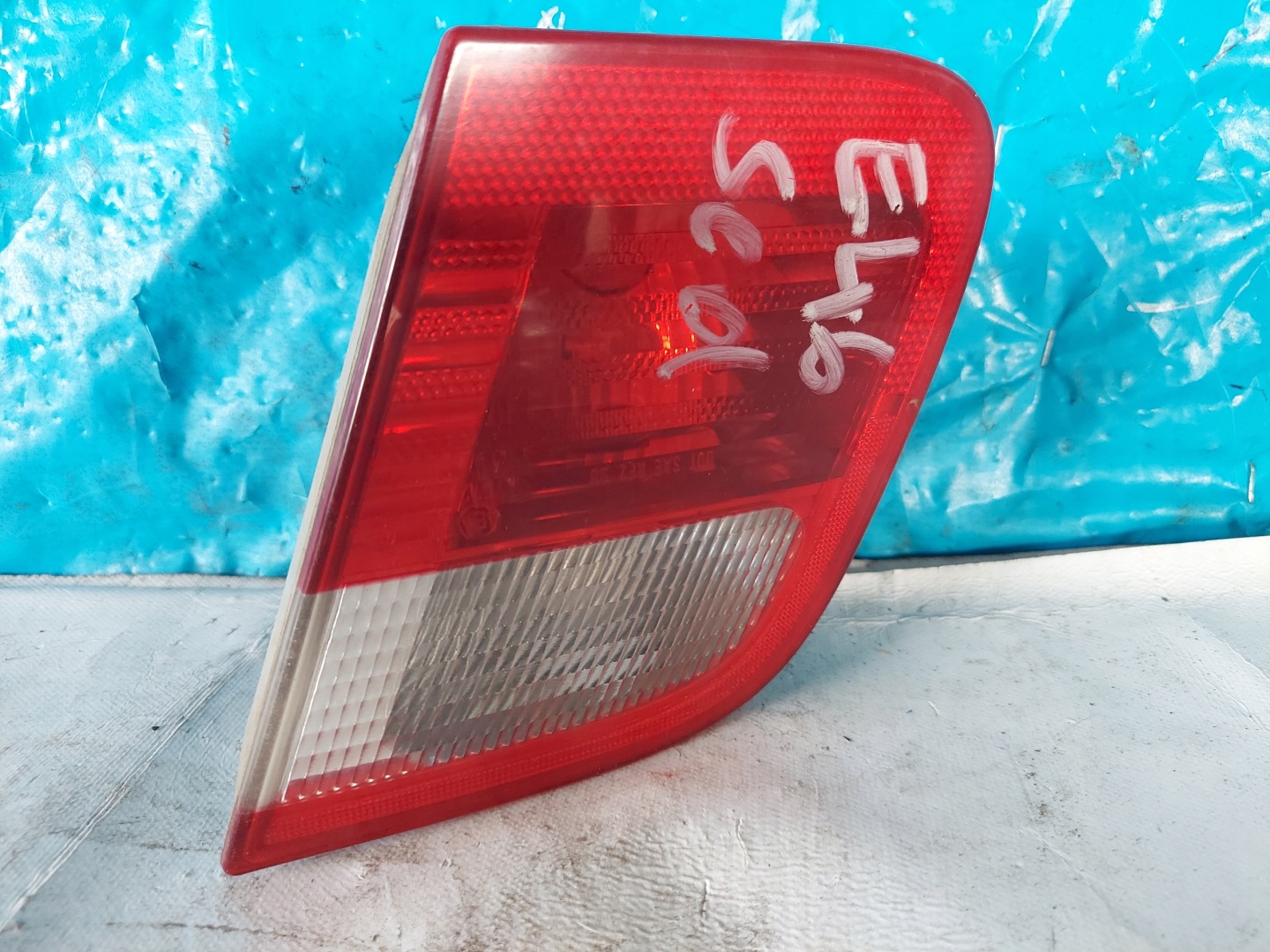 light BMW E46 sedan 63218364924 right rear part trunk door