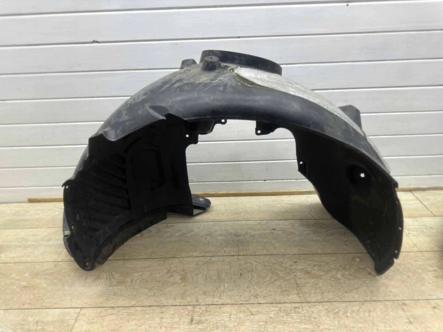 BMW 2 F45 F46 mudguard left front 7290791 original