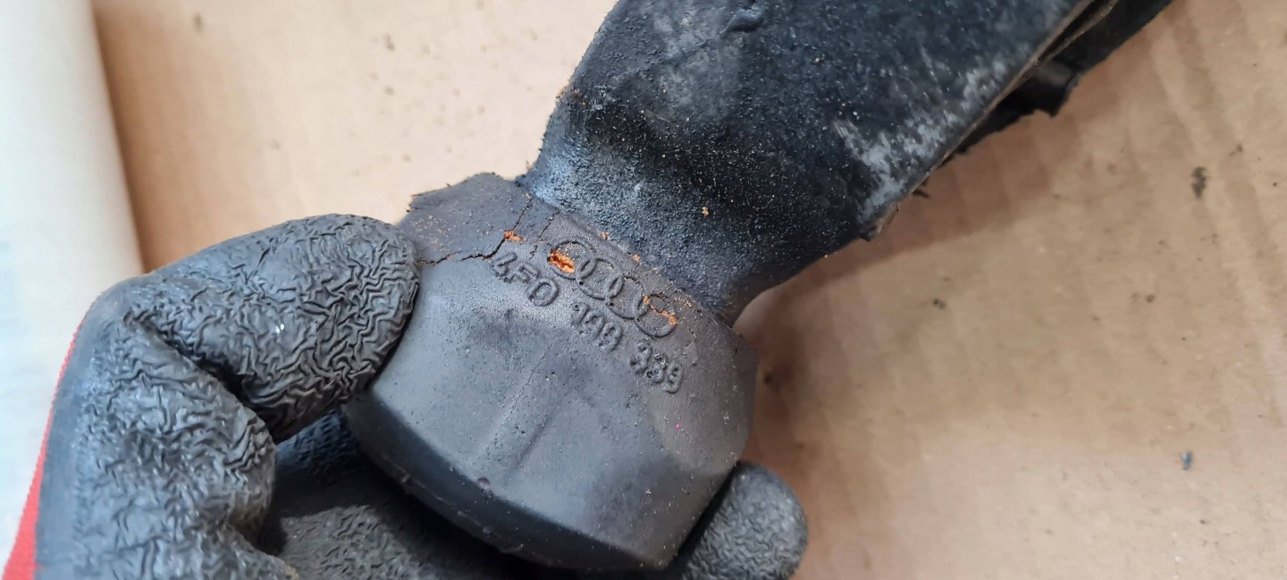 A6 C6 LIFT bracket holder engine mount 2.0 TDI 4F0199343T