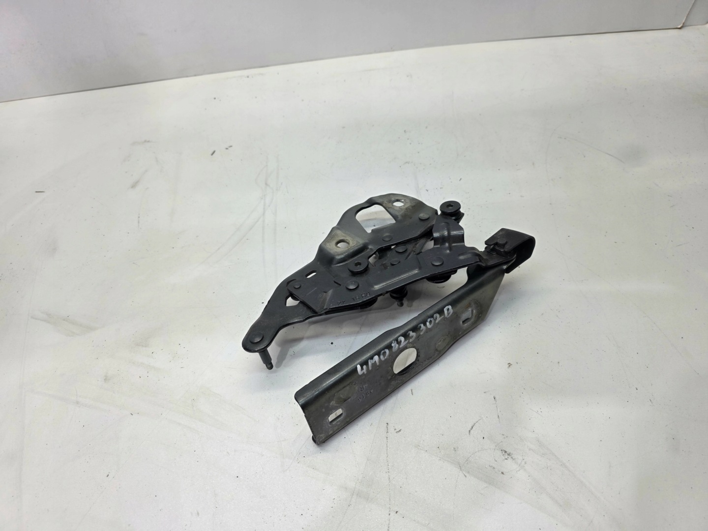 hinge bonnets right AUDI Q7 4M 4M0823302B