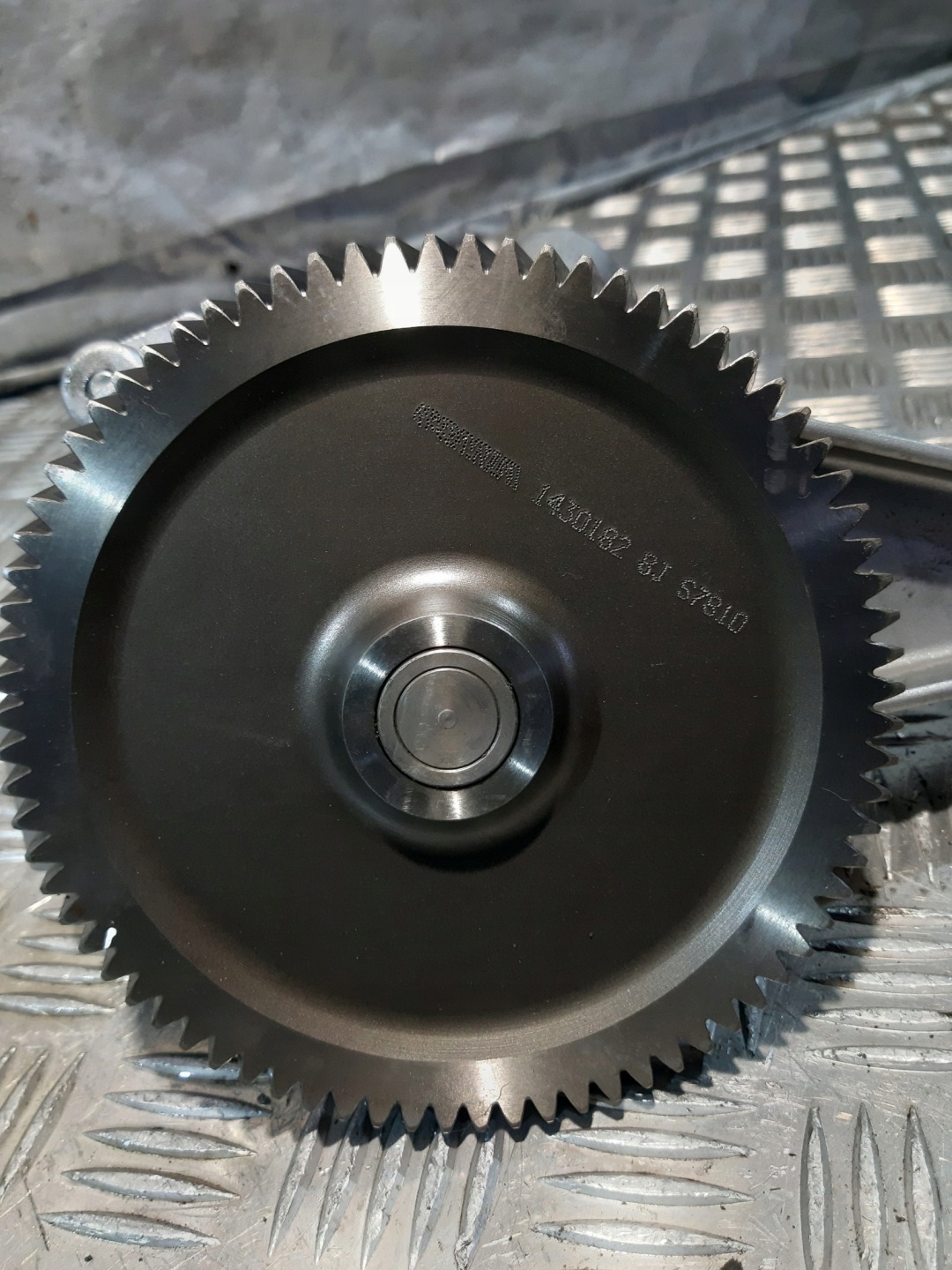 oil pump SCANIA 1385573