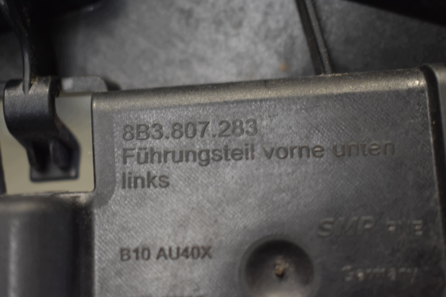 perfect condition support holder of a bumper front front left AUDI A5 B10 1