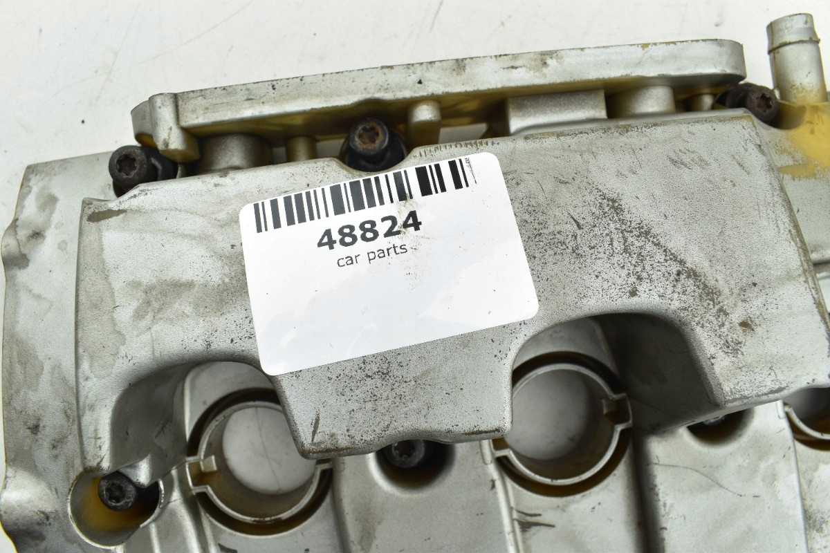 Abdeckung der Ventile AUDI A4 B7 A6 C6 2.0 TFSI 06D103469J