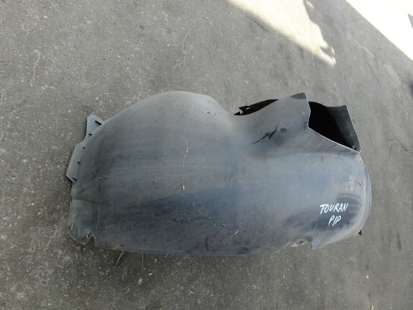 mudguard right front vw touran and lift 2008r 1T0805974E