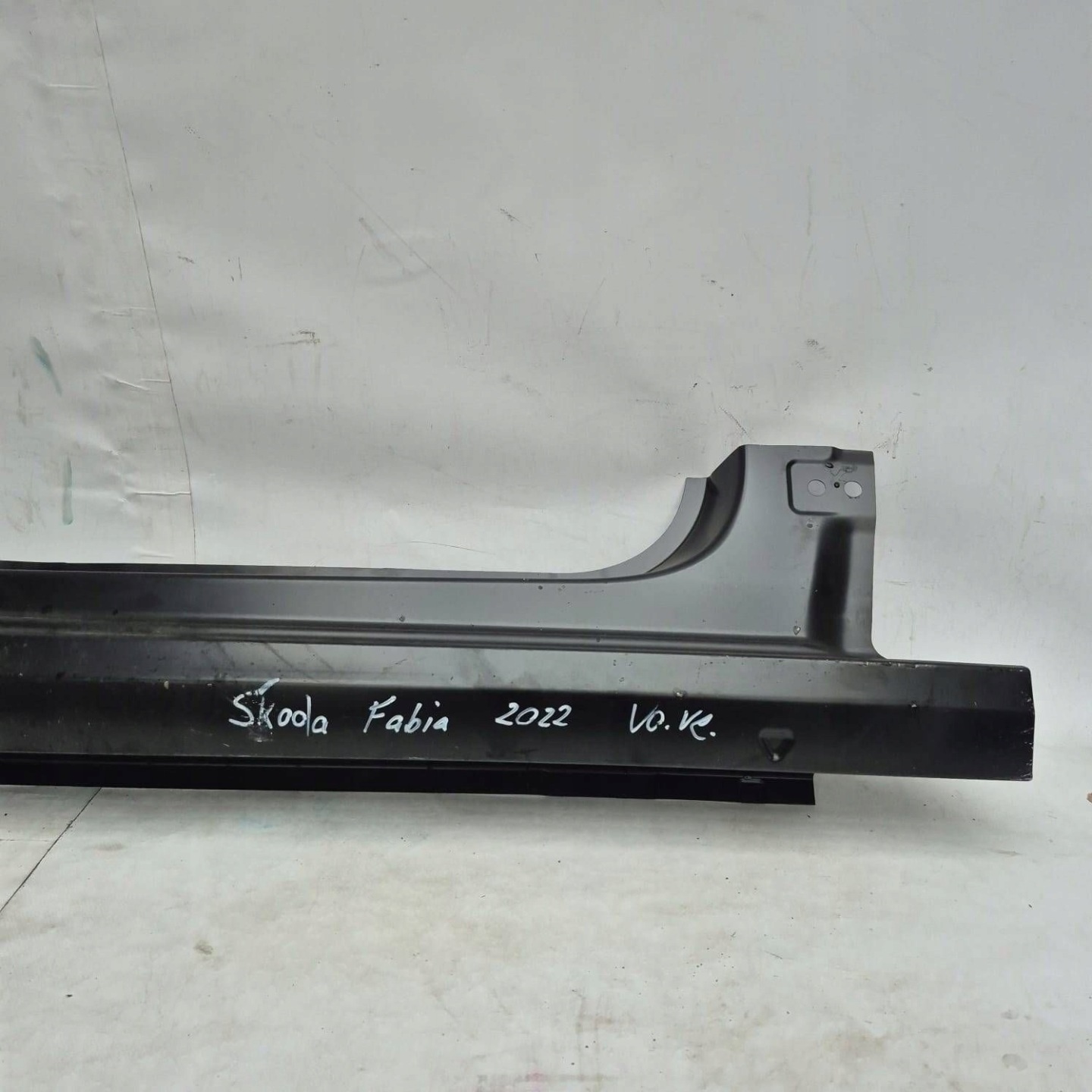 SKODA FABIA IV 6V 21- threshold right front front side