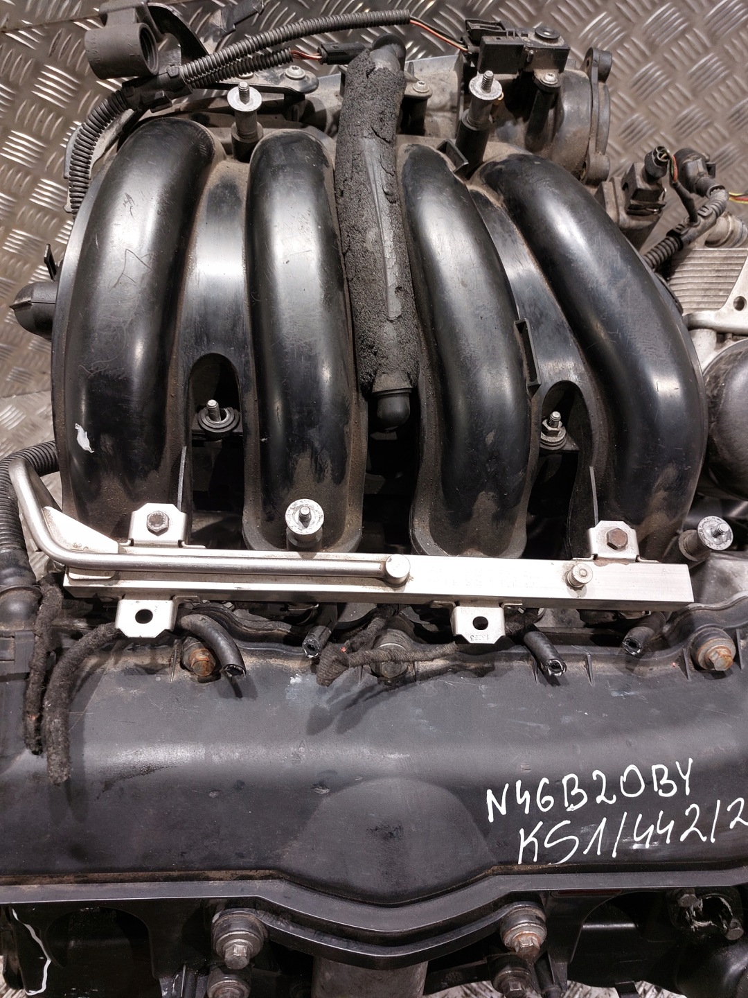 engine pillar unprotected BMW E87 120I N46B20BY