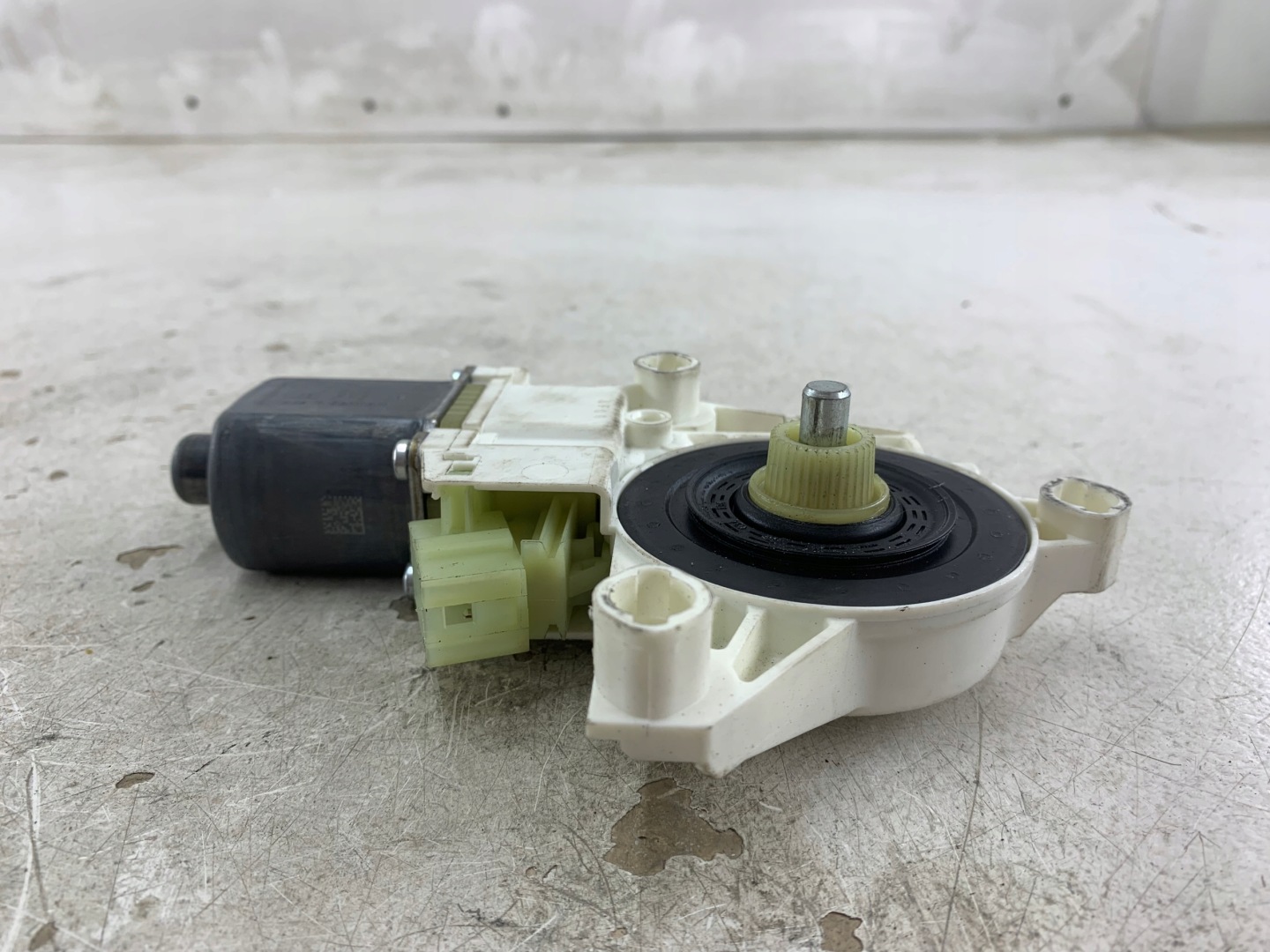 MERCEDES W212 mini motor windows right front 0130822502