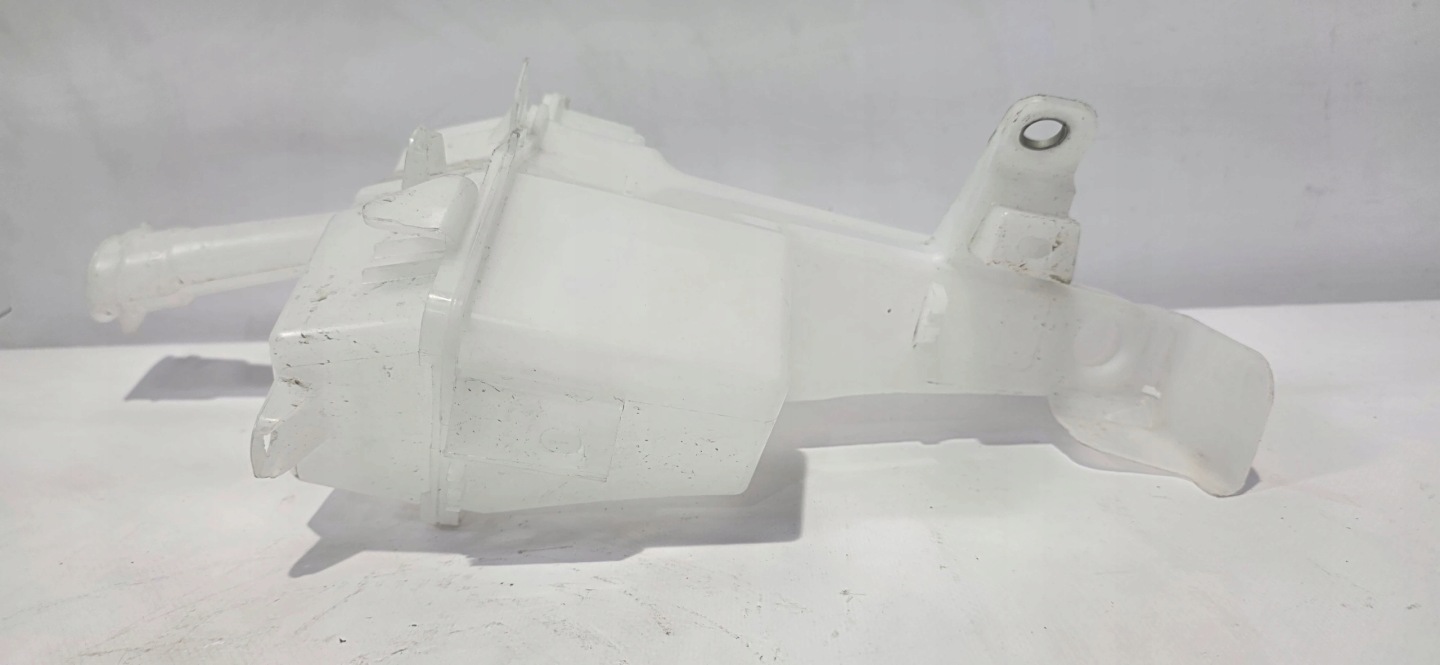 washer fluid tank TOYOTA AYGO X 22- original