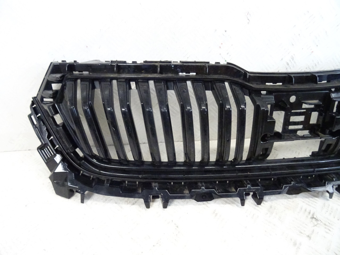 grill grille front front SKODA KODIAQ LIFT 565853653