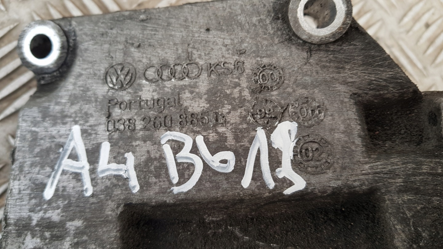 AUDI A4 B6 1.9 TDI Support plaque KOMPRESORA 038260885