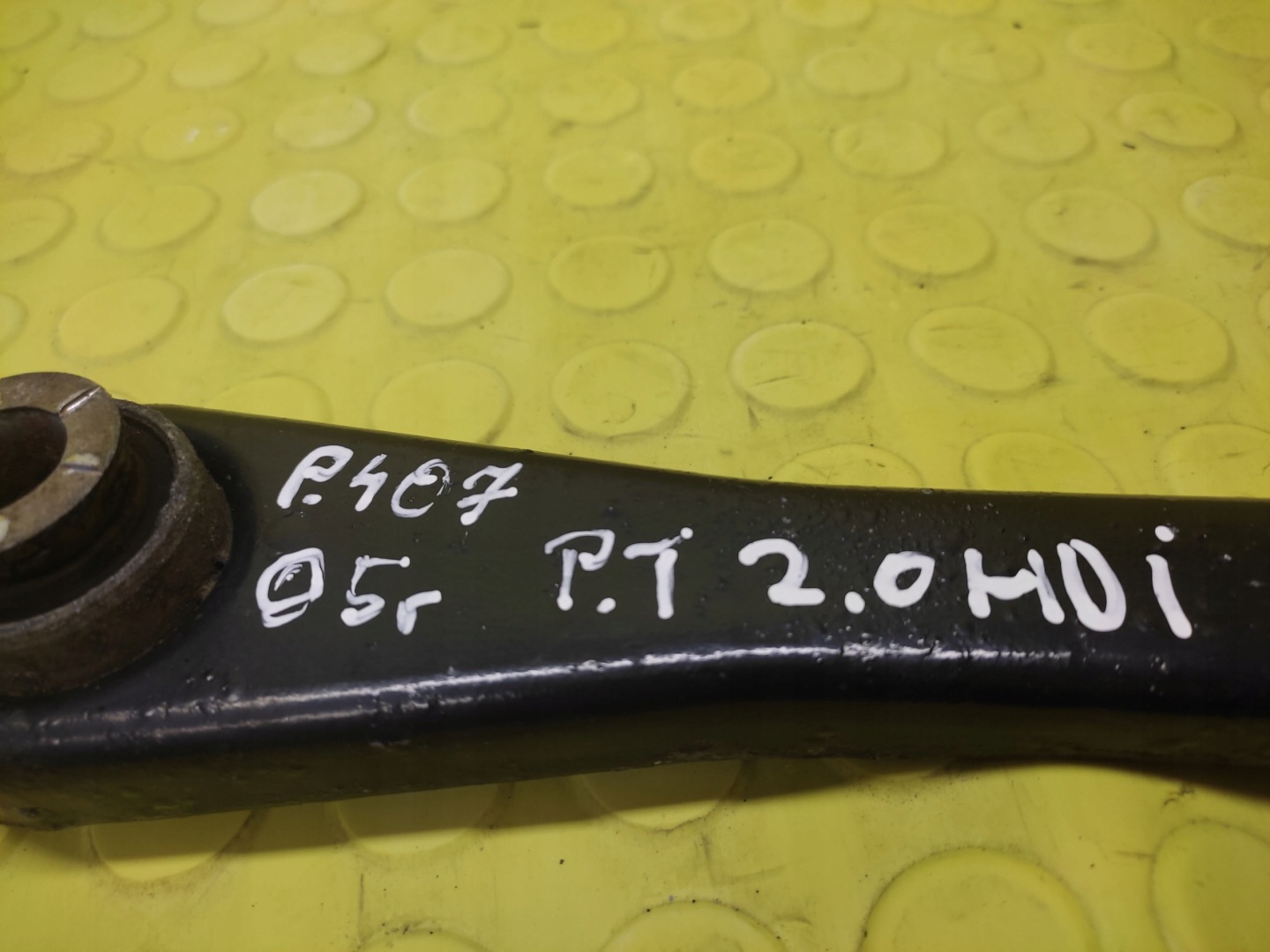 PEUGEOT 407 2.0 HDI Querlenker rechts heck