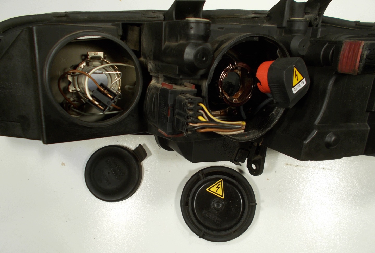 VECTRA B LIFT XENON lens light right REFLEKTOR right front original. BOSCH