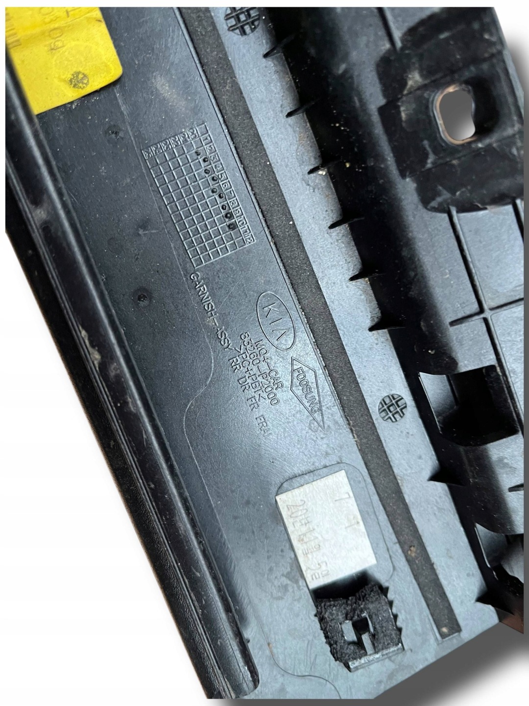 moulding door front front right KIA SORENTO IV 4 83260P2000 !J