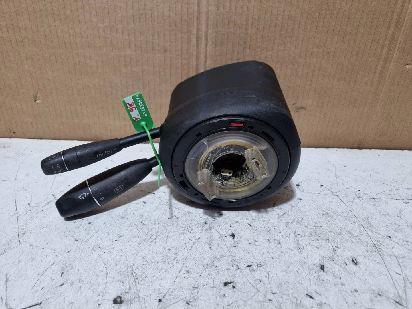 steering wheel levers and controls ring A2044403202 MERCEDES C-KLASA W204