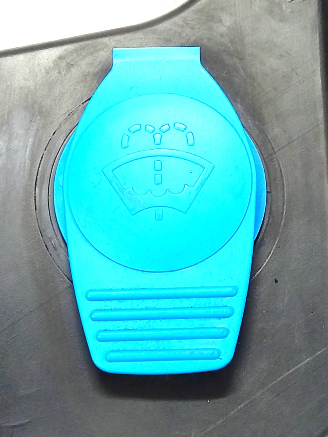 Wlew washer fluid tank AUDI A6 C7 A7 S7 OE