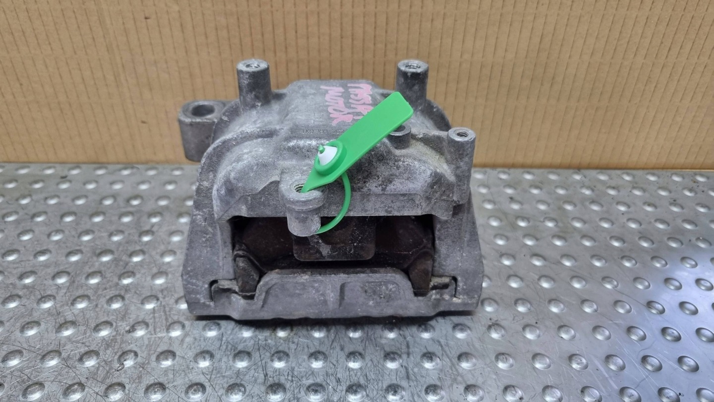 engine mount 1K0199262CE VW PASSAT B6 B7 CC 2.0TDI