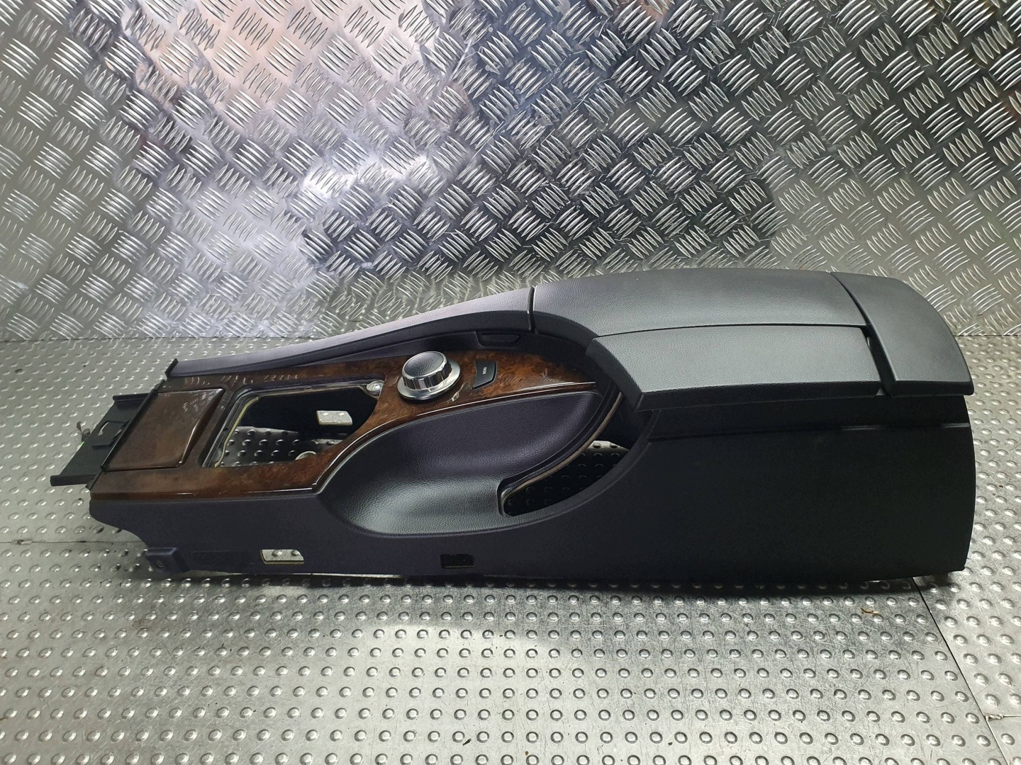 TUNEL central armrest POKRETLO IDRIVE EU 7034086 6963051 BMW E60 E61