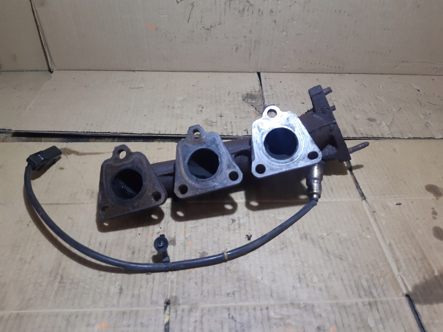 AUDI A6 C7 3.0 TFSI exhaust manifold left 06E253033L