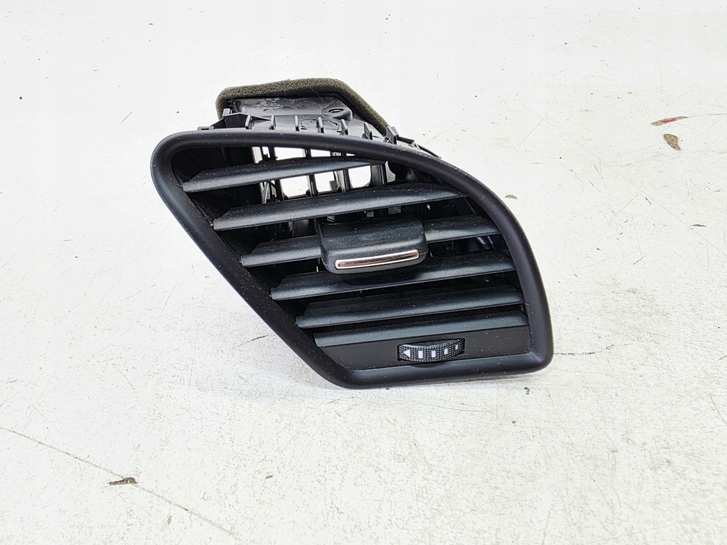 grid air conditioning devices right black MAT AUDI A4 B8 8K1820902B