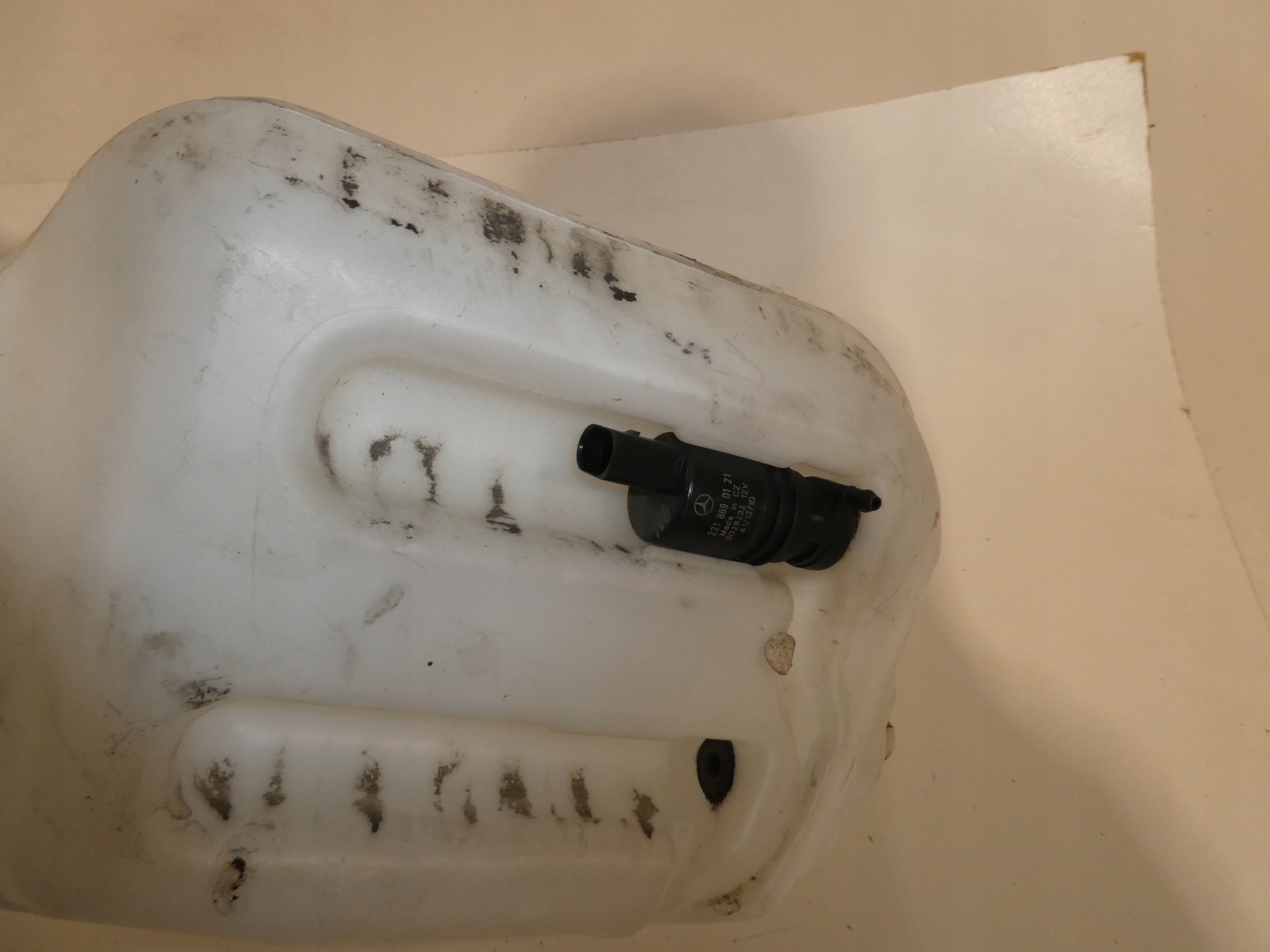 washer fluid tank SPRINTER 906 A9068690220