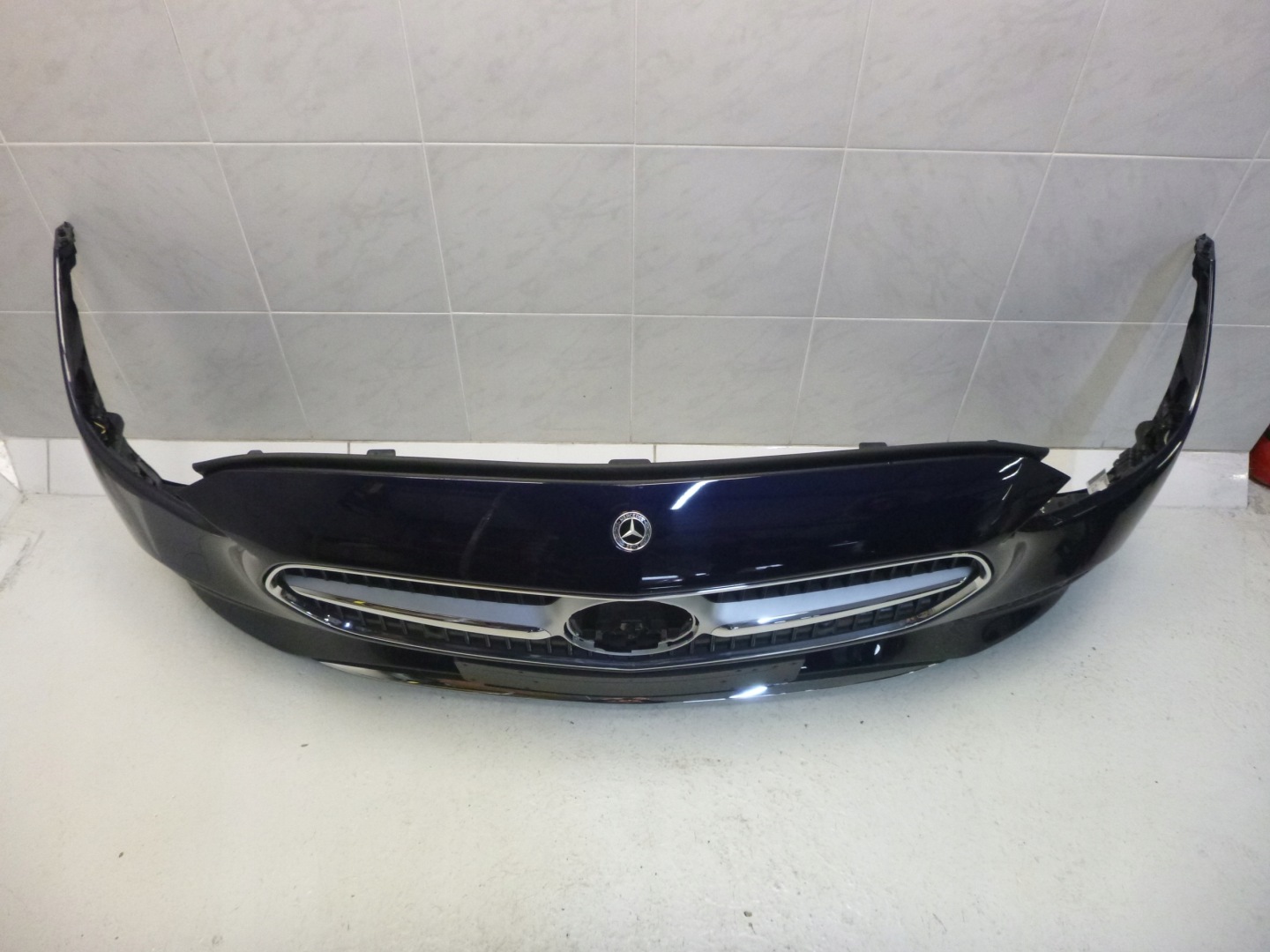 MERCEDES W206 206 bumper front front 6 x PDC