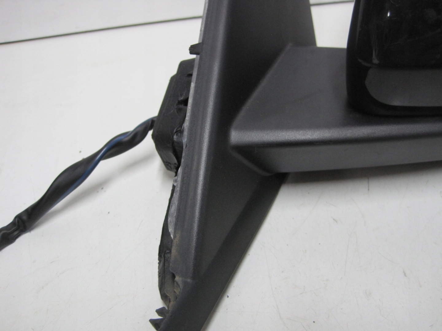 mirror mirrors AUDI A1 82A right left