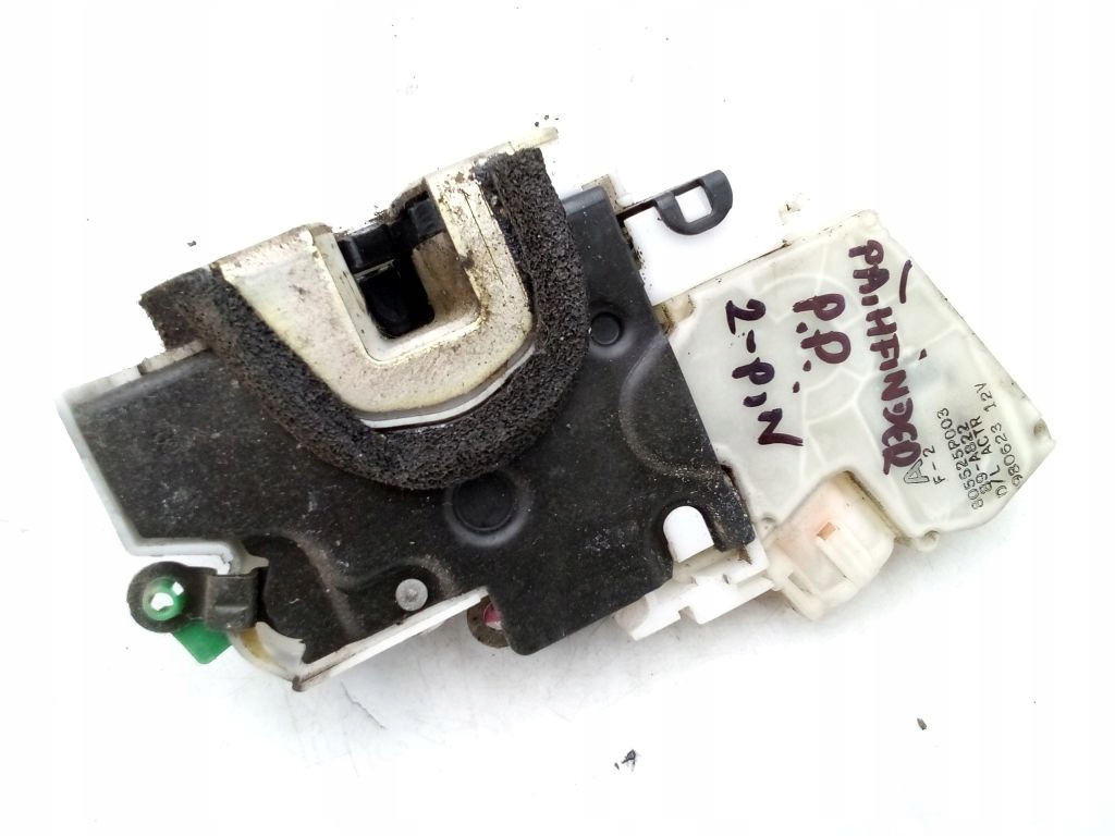 Nissan Pathfinder R50 lock right front front
