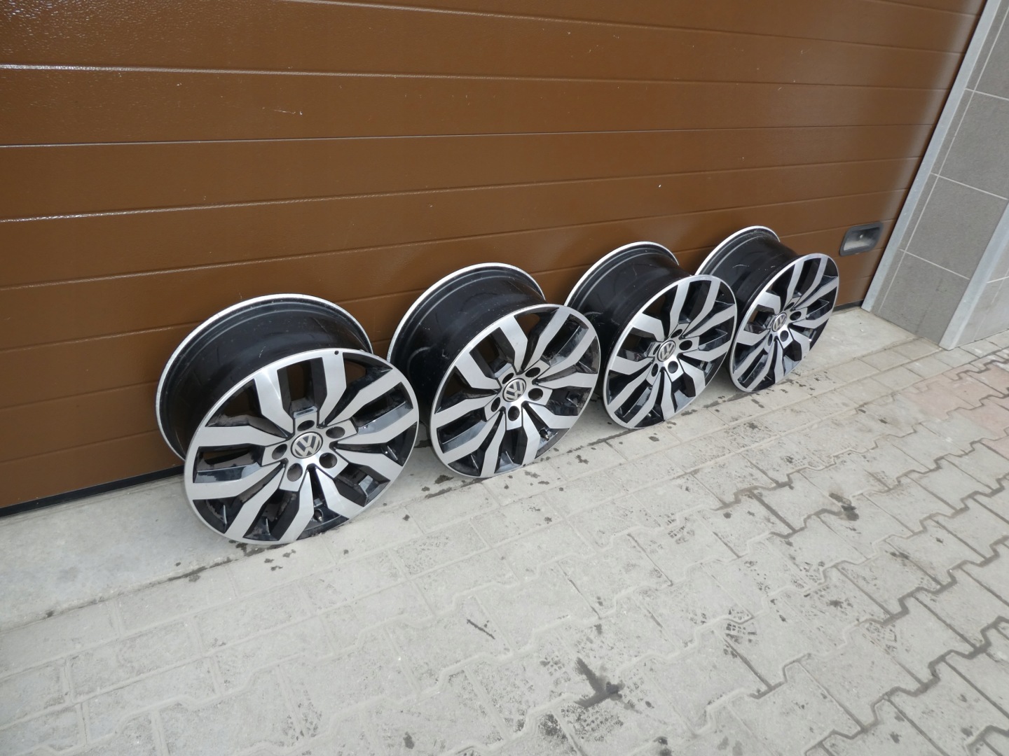 discs VW CARAVELLE T5 T6 AMAROK 17 2H0601025T