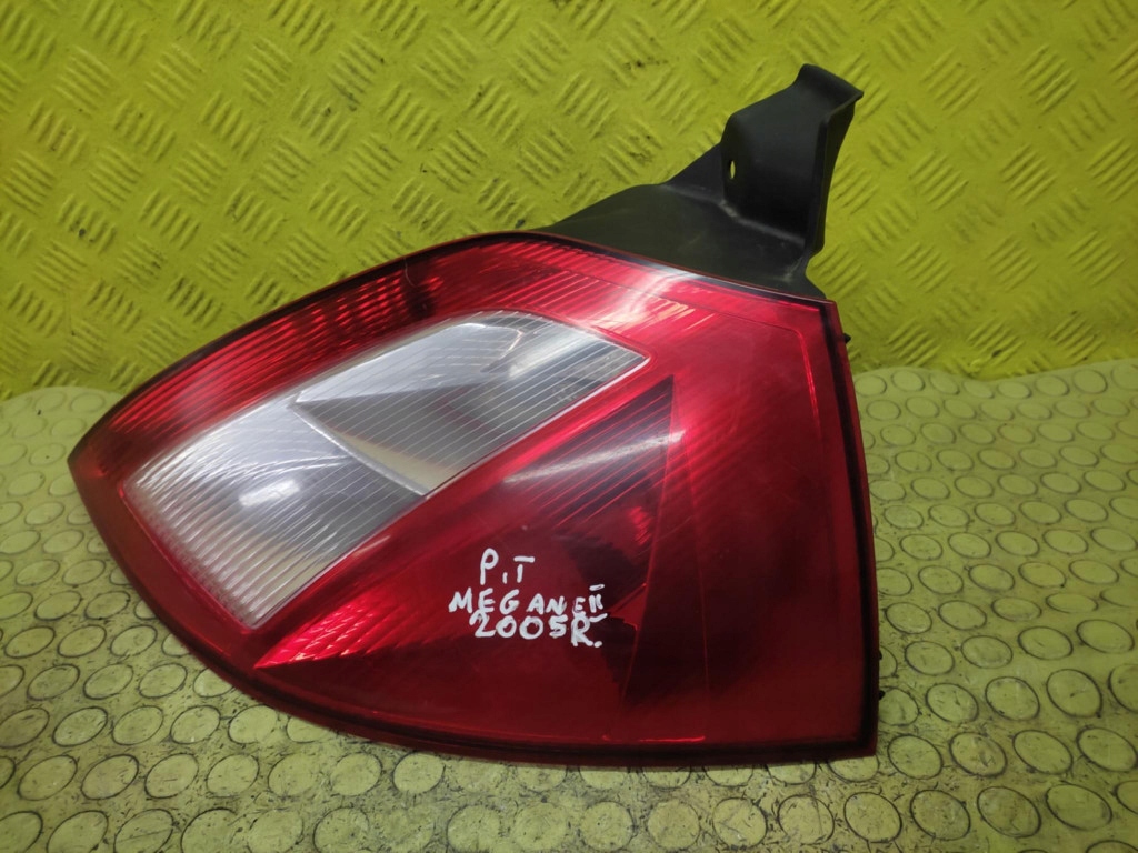 RENAULT MEGANE II light right rear part 8200073237