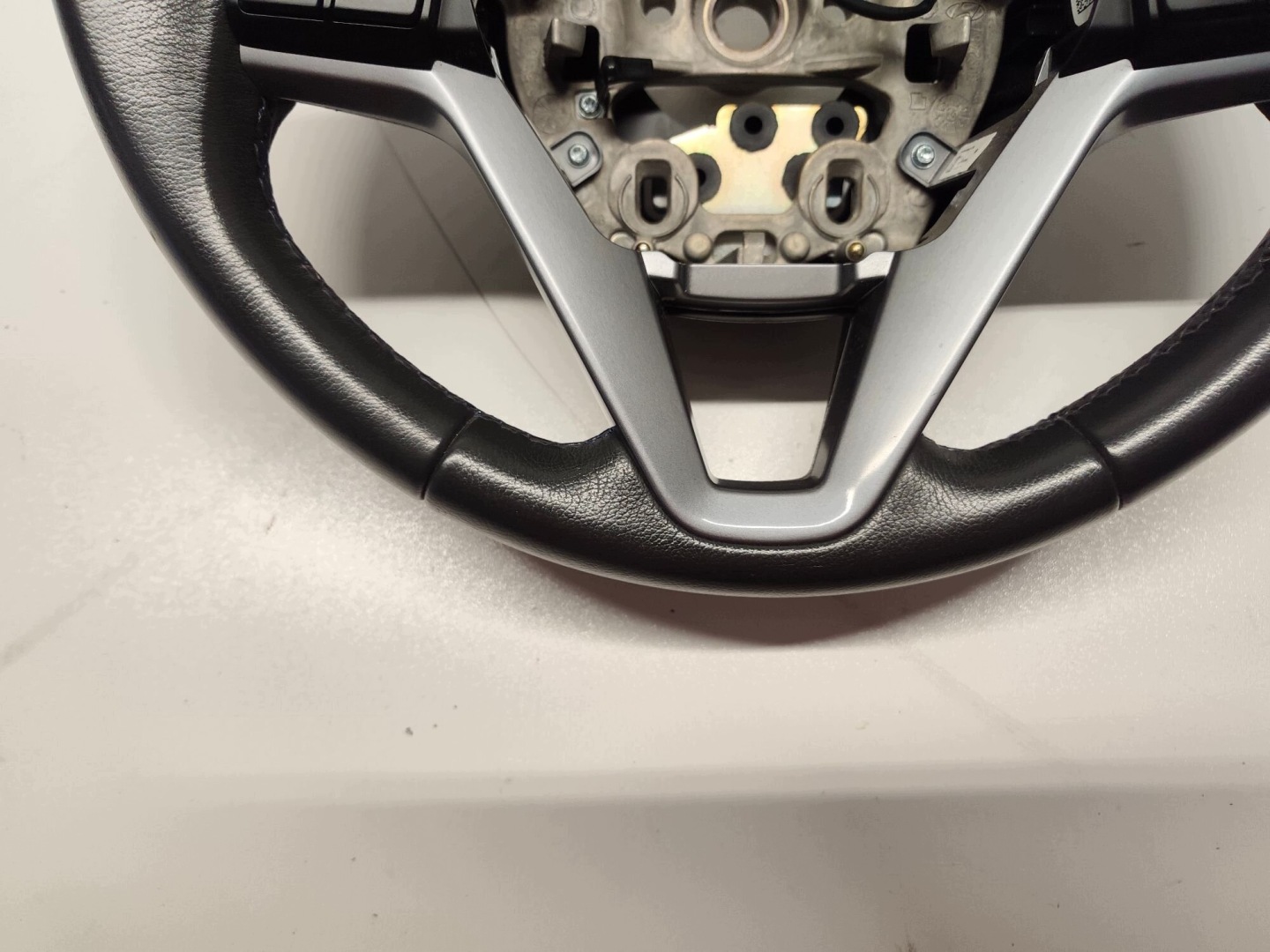 HYUNDAI TUCSON II III steering wheel, leather TEMPOMAT nice 15-21