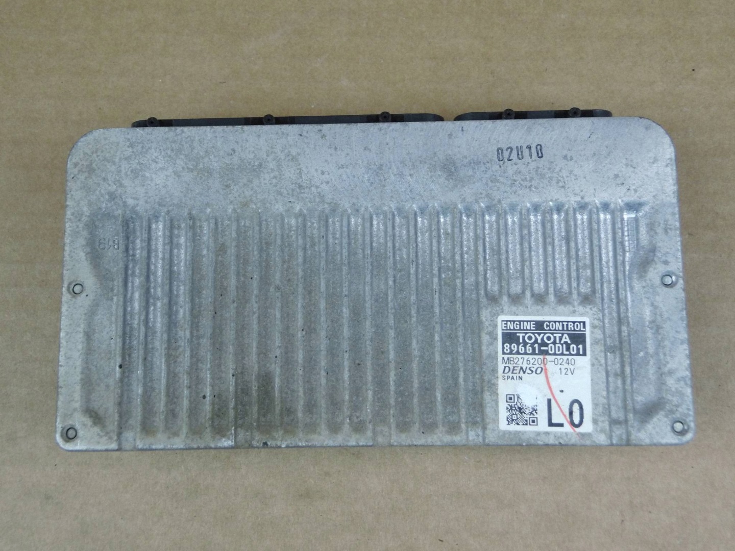 Toyota Yaris III 1.3 B module computer control unit of the engine ECU 89661-0DL01