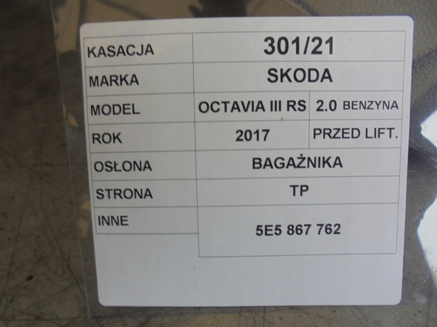 bearing polki boot Skoda Octavia III 5E5867762