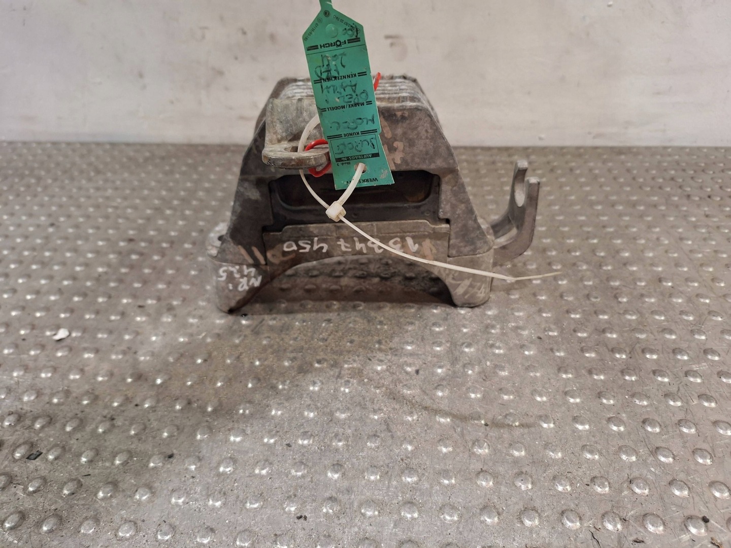 holder engine mount 13347450 OPEL ASTRA J 1.6 CDTI 12