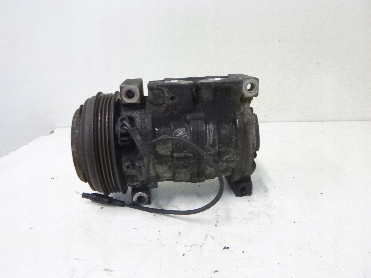 SUZUKI LIANA 1.6 compressor; compressor of the air conditioning
