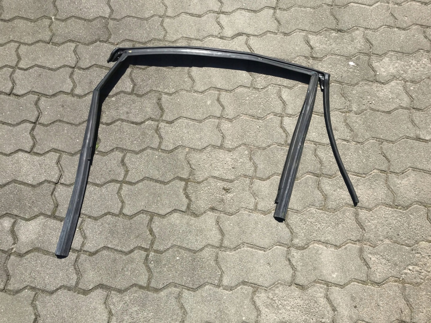 gasket windows left rear part AUDI Q7 4M
