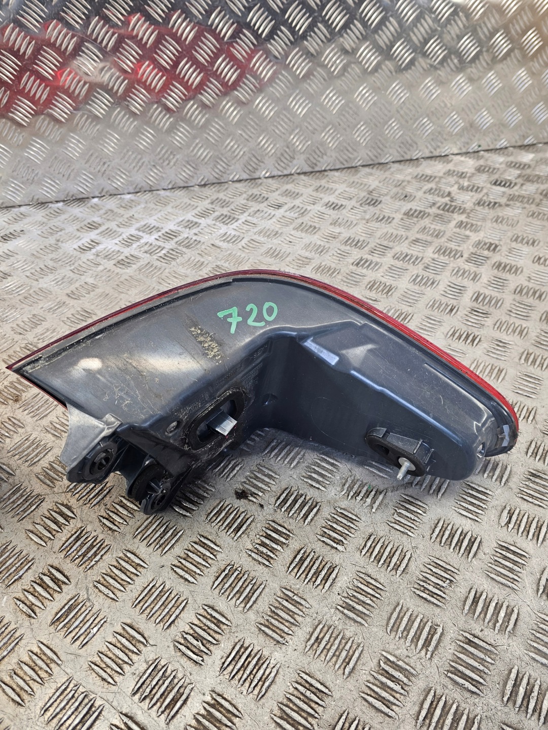 BMW G30 light right rear part 630092R