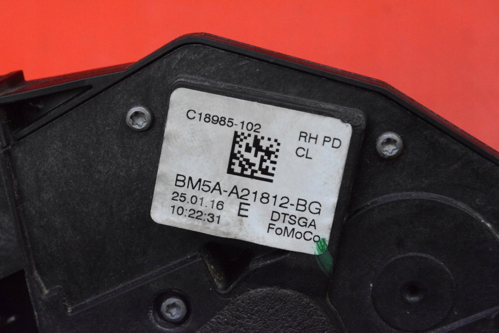lock door right front front EU BM5A-A21812-BG KIA CEED 2 II KOMBI 15-18