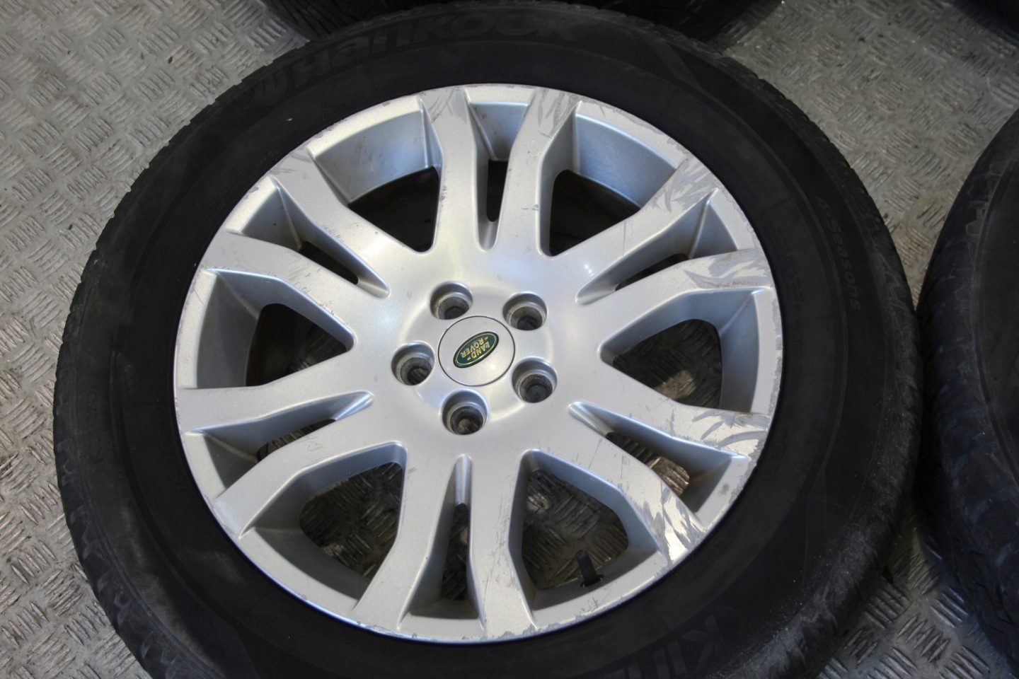 wheels discs disc R18 LAND ROVER FREELANDER II 2