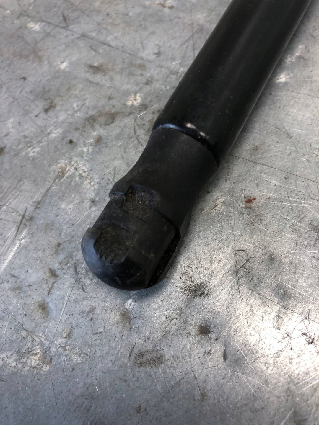 damper bonnets VW T6 7E0823359