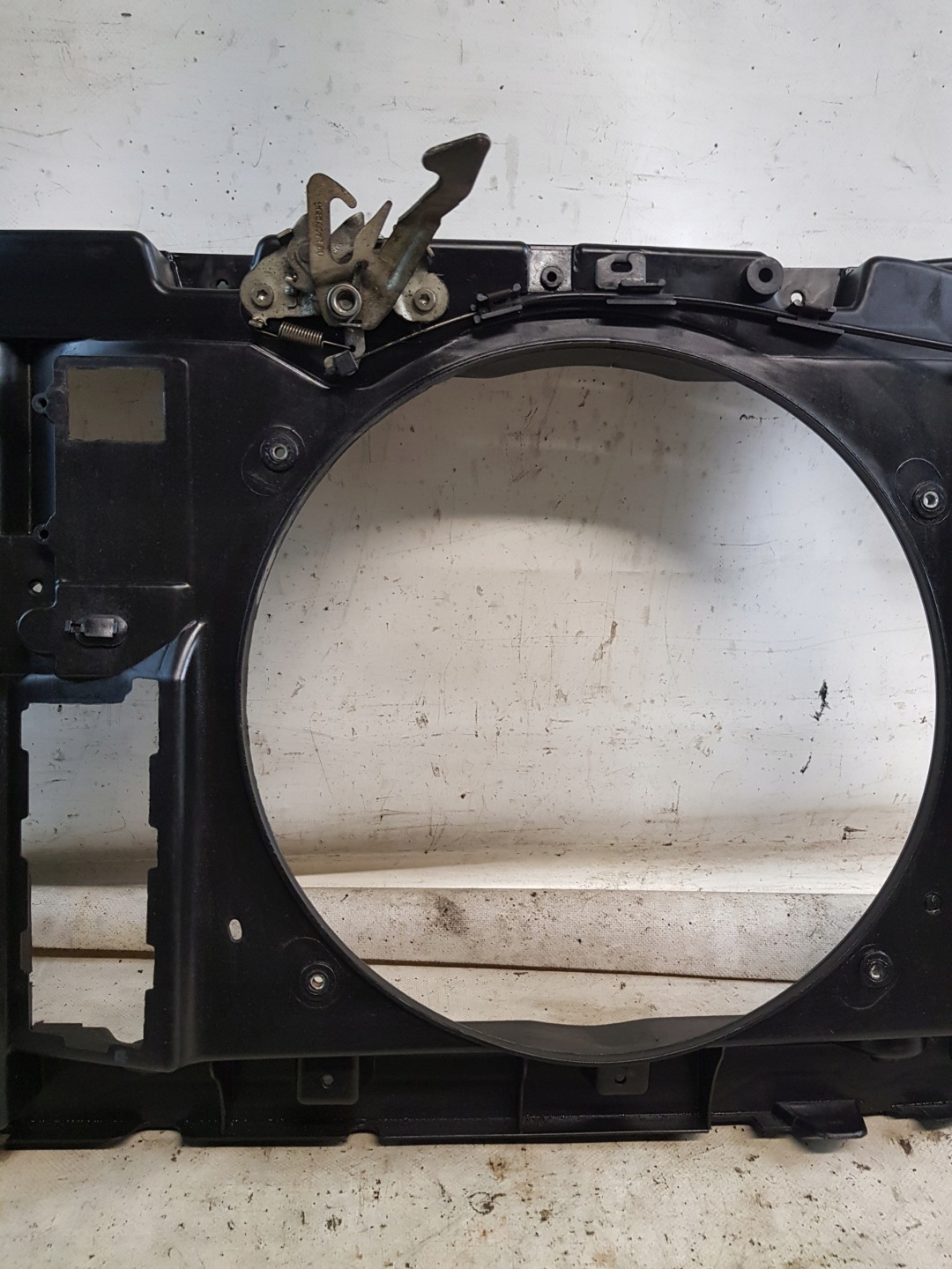 CITROEN C4 and support panel for radiators pillar + bonnet latch lock
