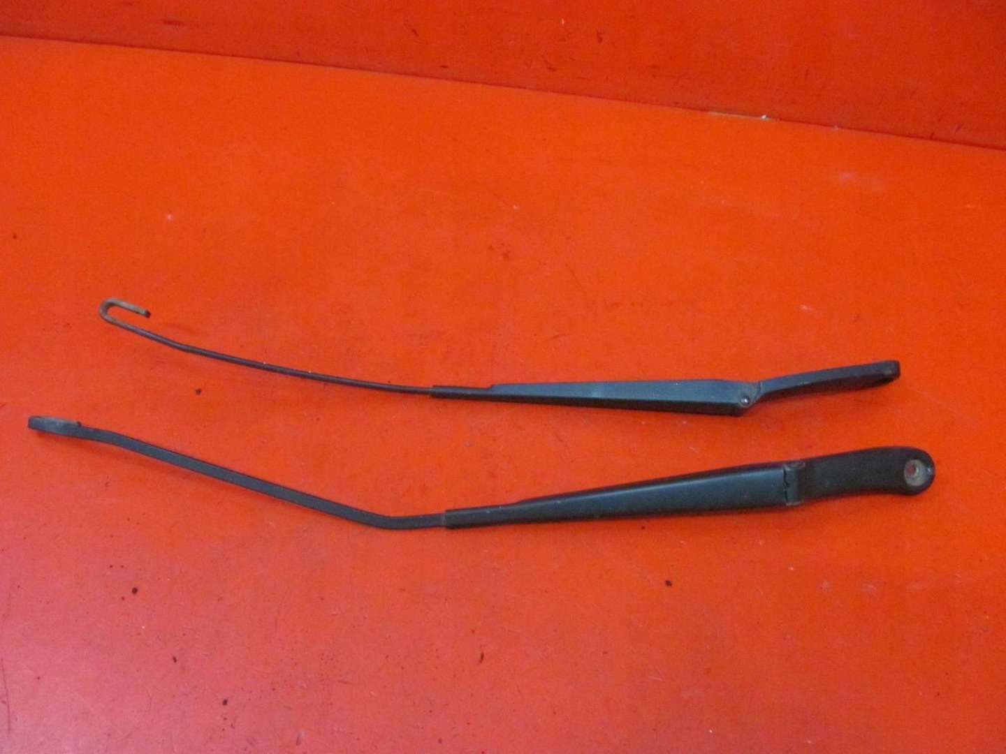 VW TRANSPORTER T5 wiper arm right left front EUROPA KOMPLET