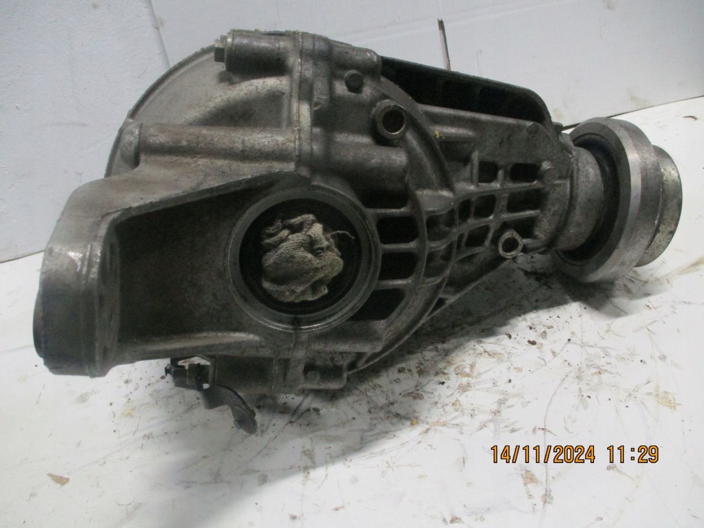 differential diff rear part MASERATI LEVANTE 06700376850