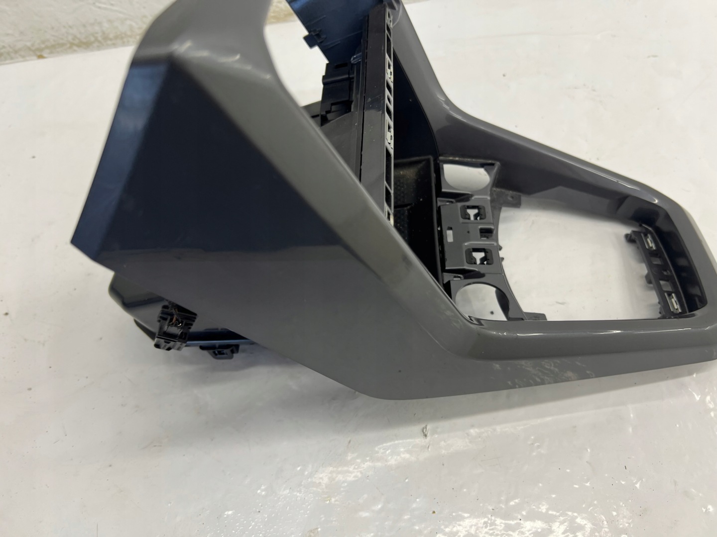 TUNEL PANEL frame EUROPA VW T-CROSS 2GM863680C