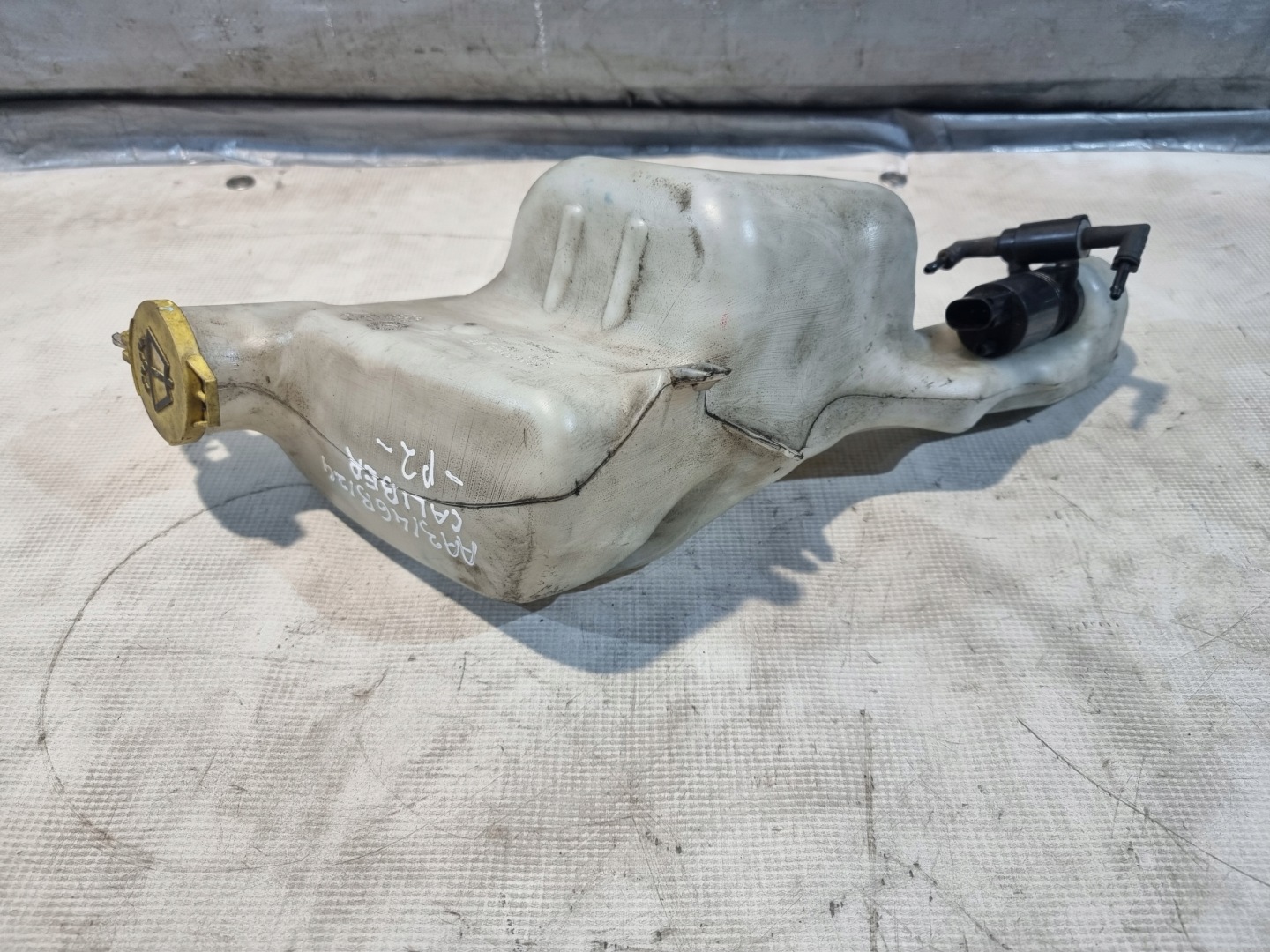 Behälter Spritzdüse OE 05303789AF DODGE CALIBER 08r