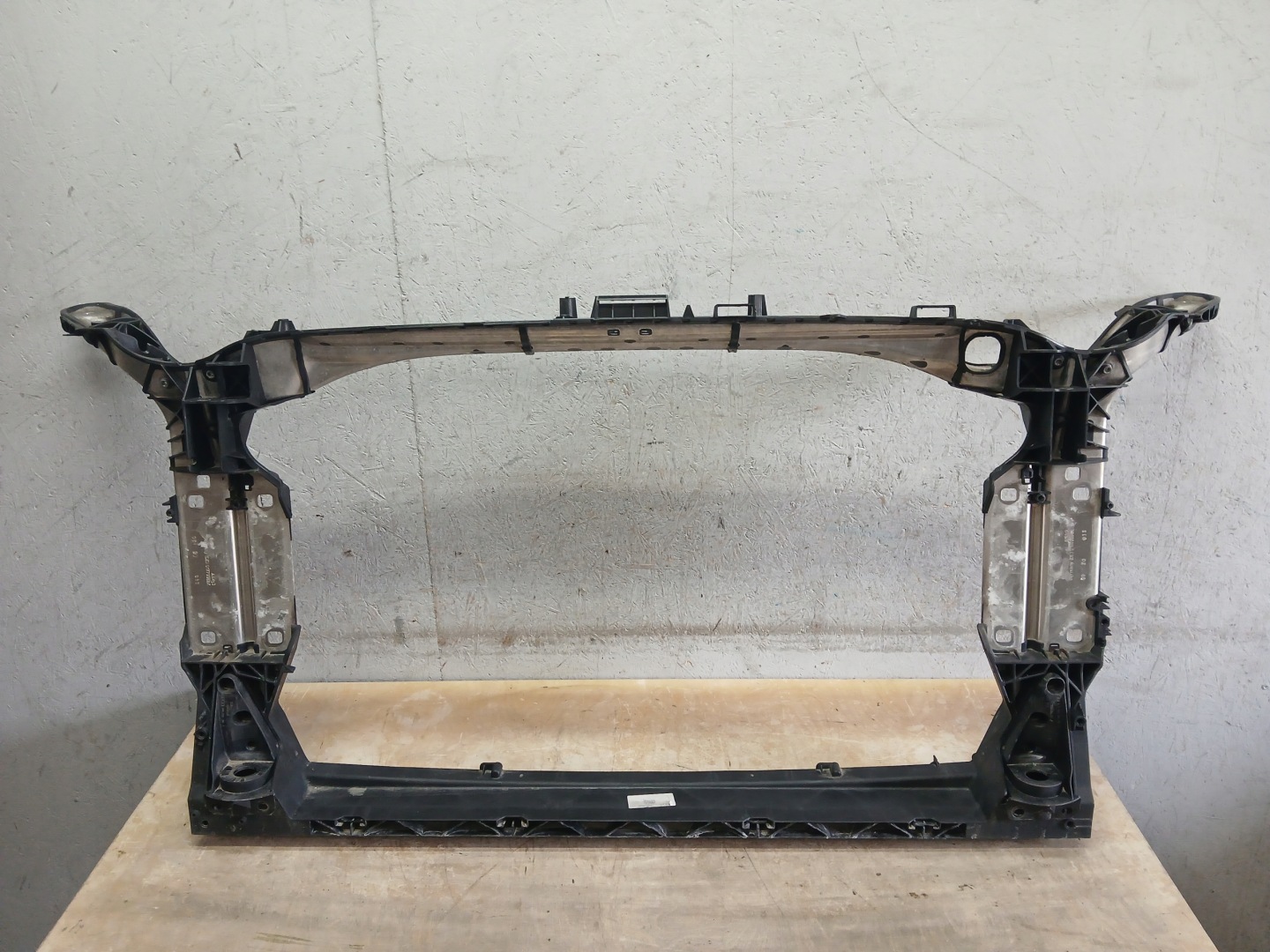 Schlossträger AUDI A6 C8 4K0805594A