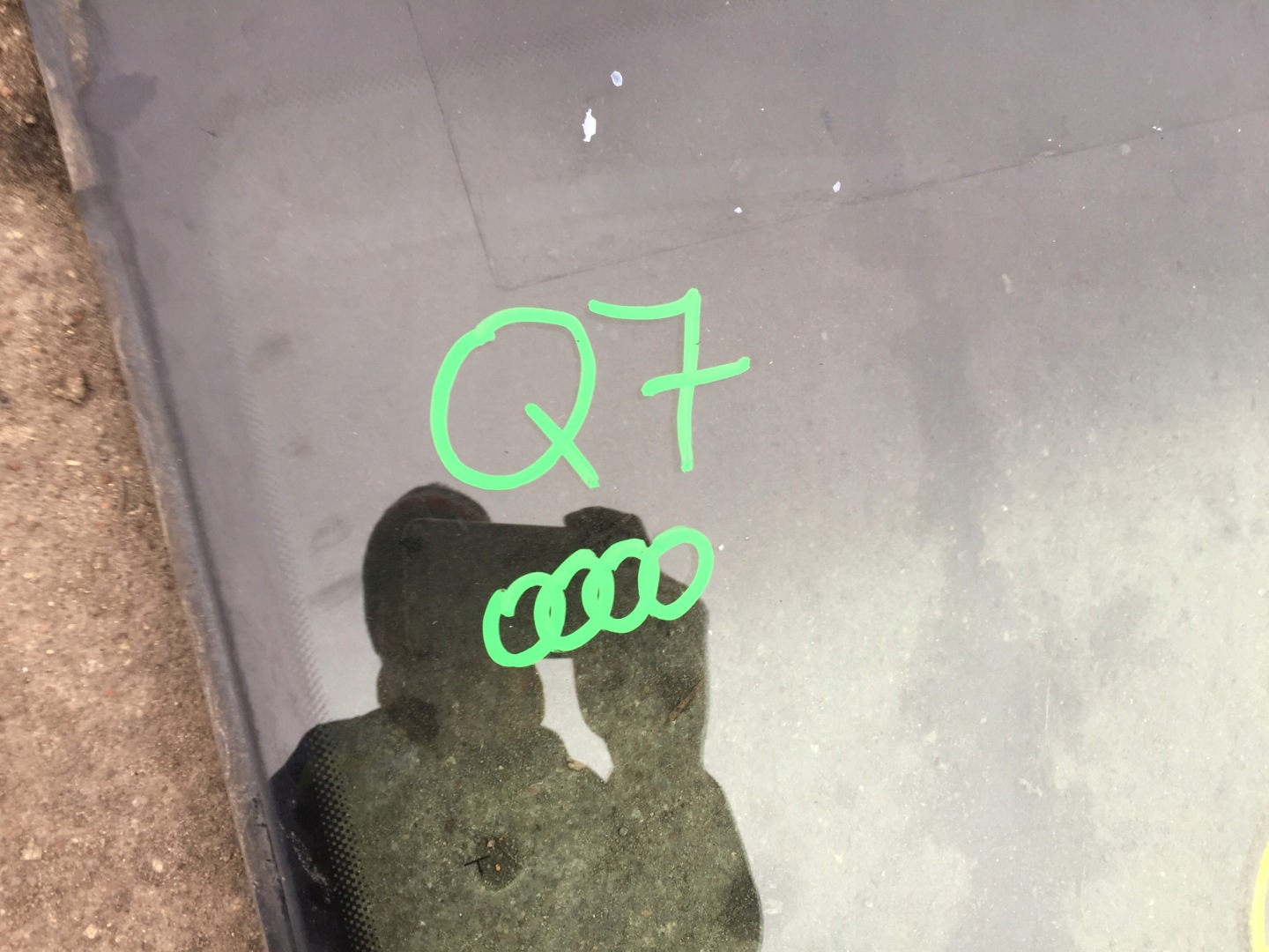 AUDI Q7 4L ABLAK CZOLOWA elsö eleje