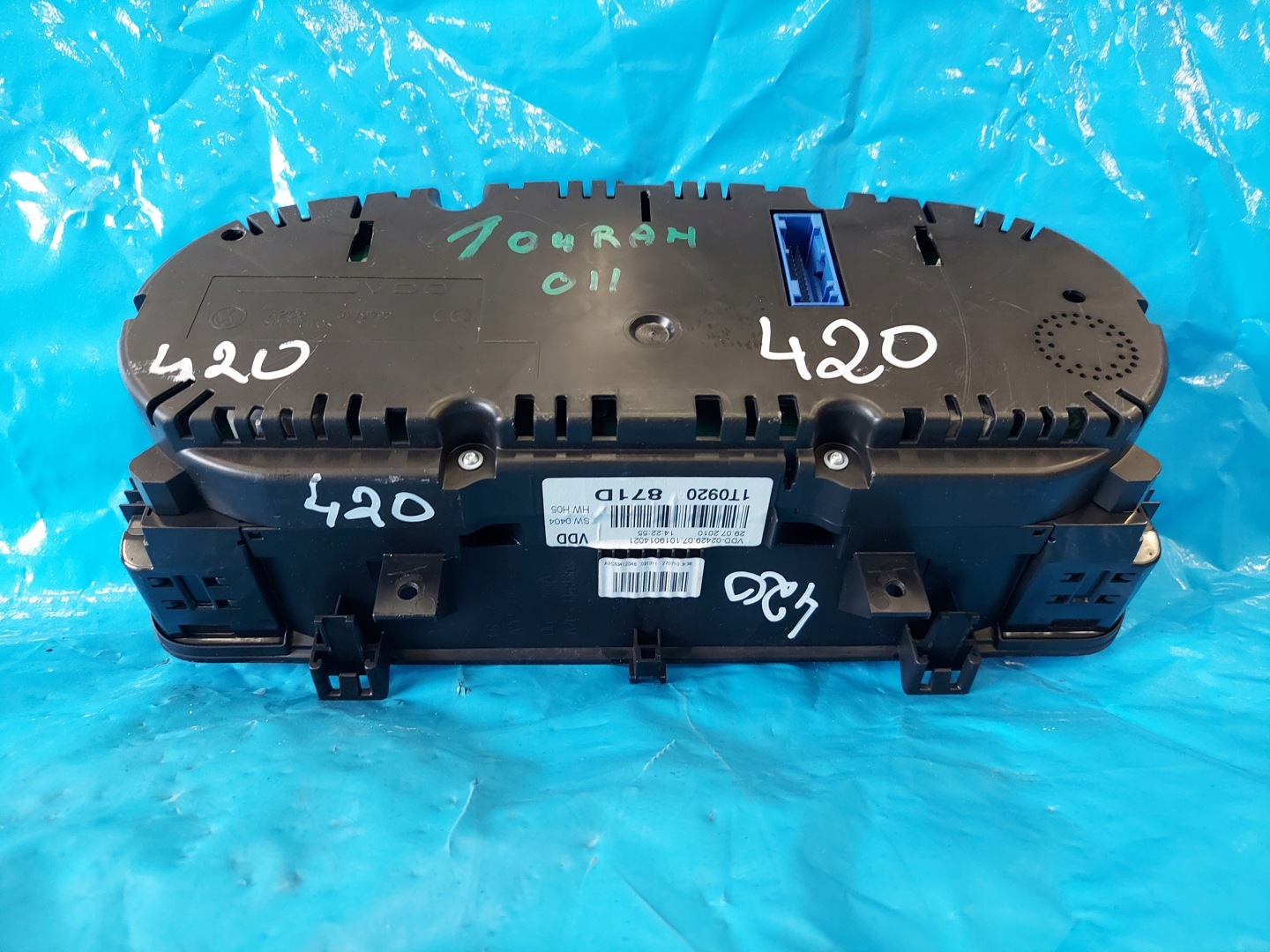 dials clock VW TOURAN 1.6 TDI 1T0920871D
